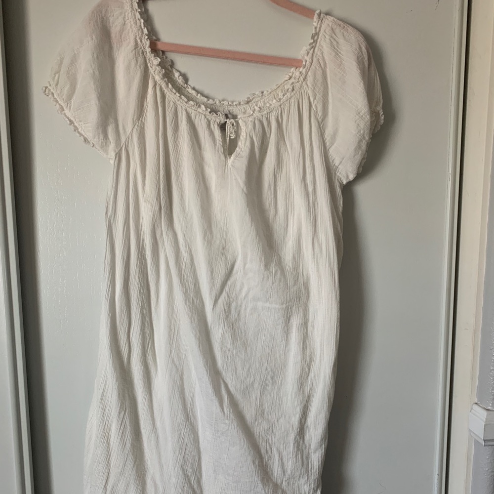 White summer dress 🤍